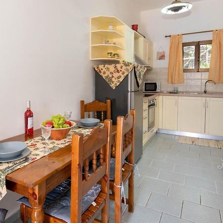 Voula Apartments Gaios Eksteriør billede