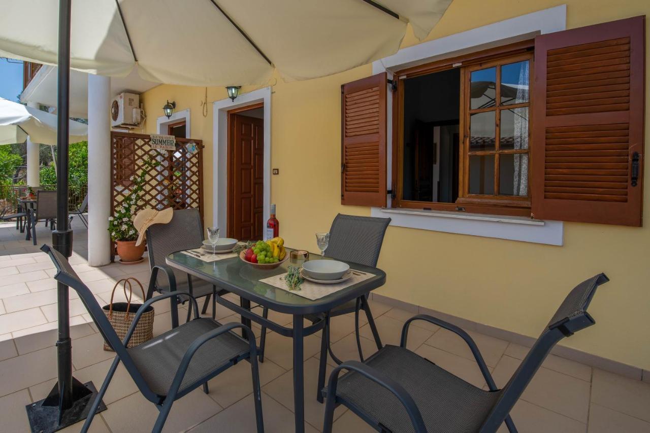 Voula Apartments Gaios Eksteriør billede