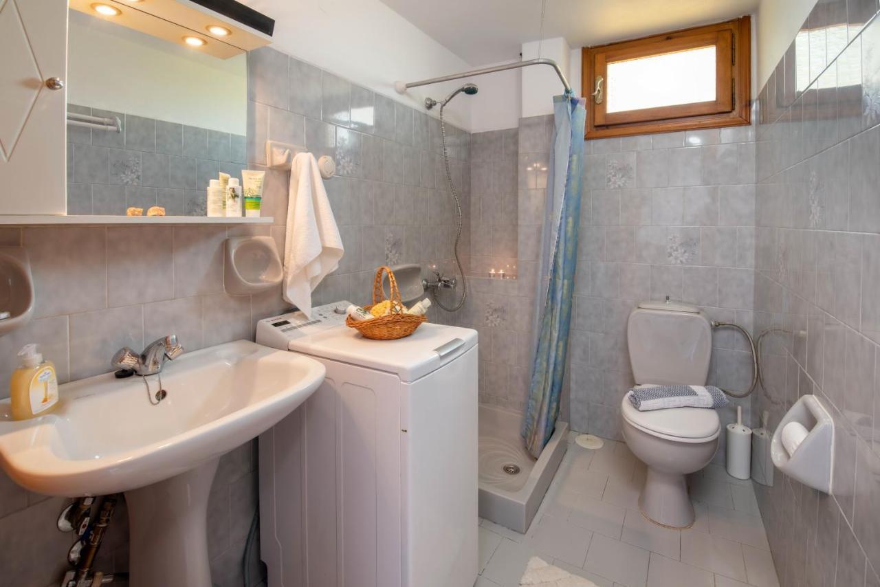 Voula Apartments Gaios Eksteriør billede