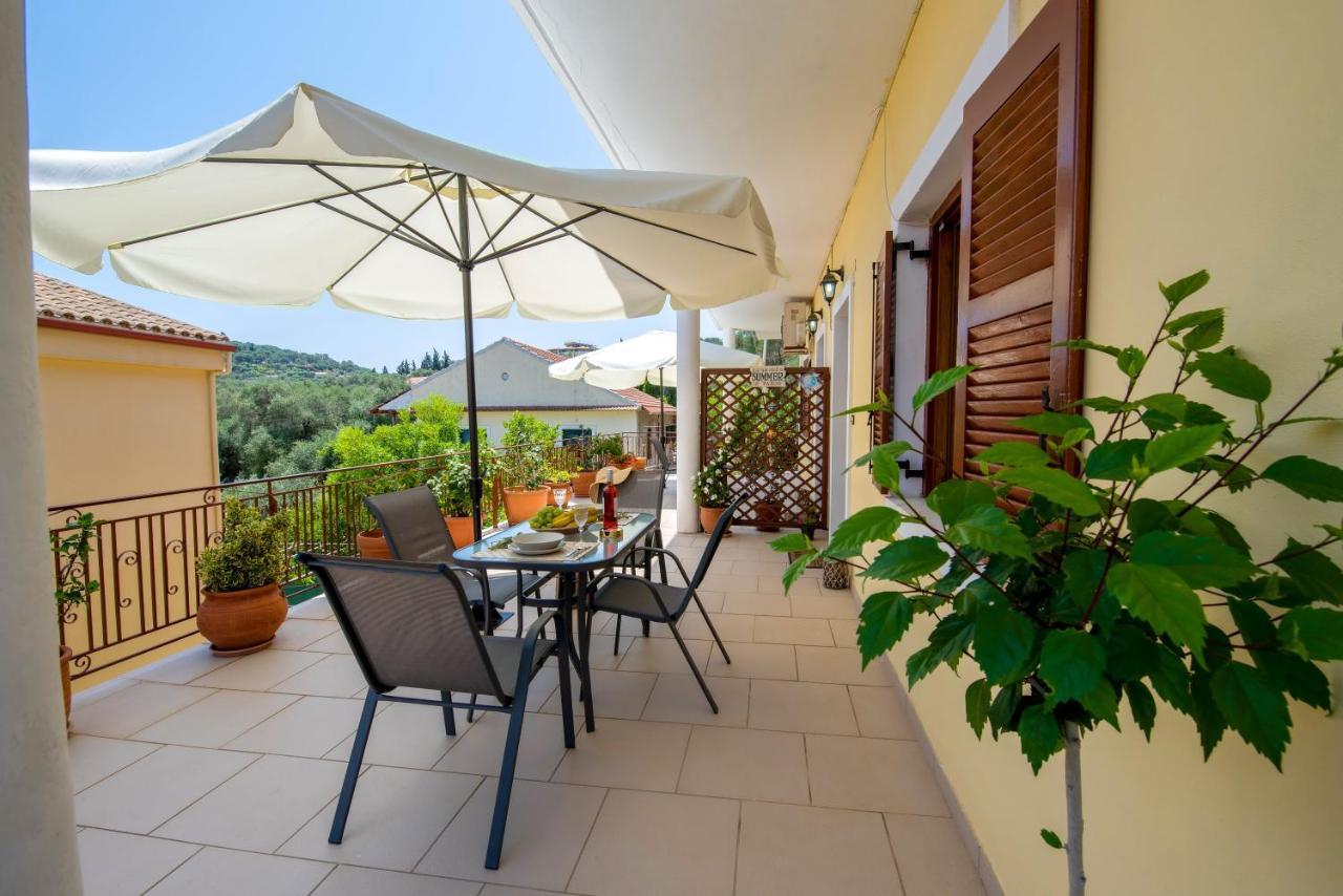 Voula Apartments Gaios Eksteriør billede