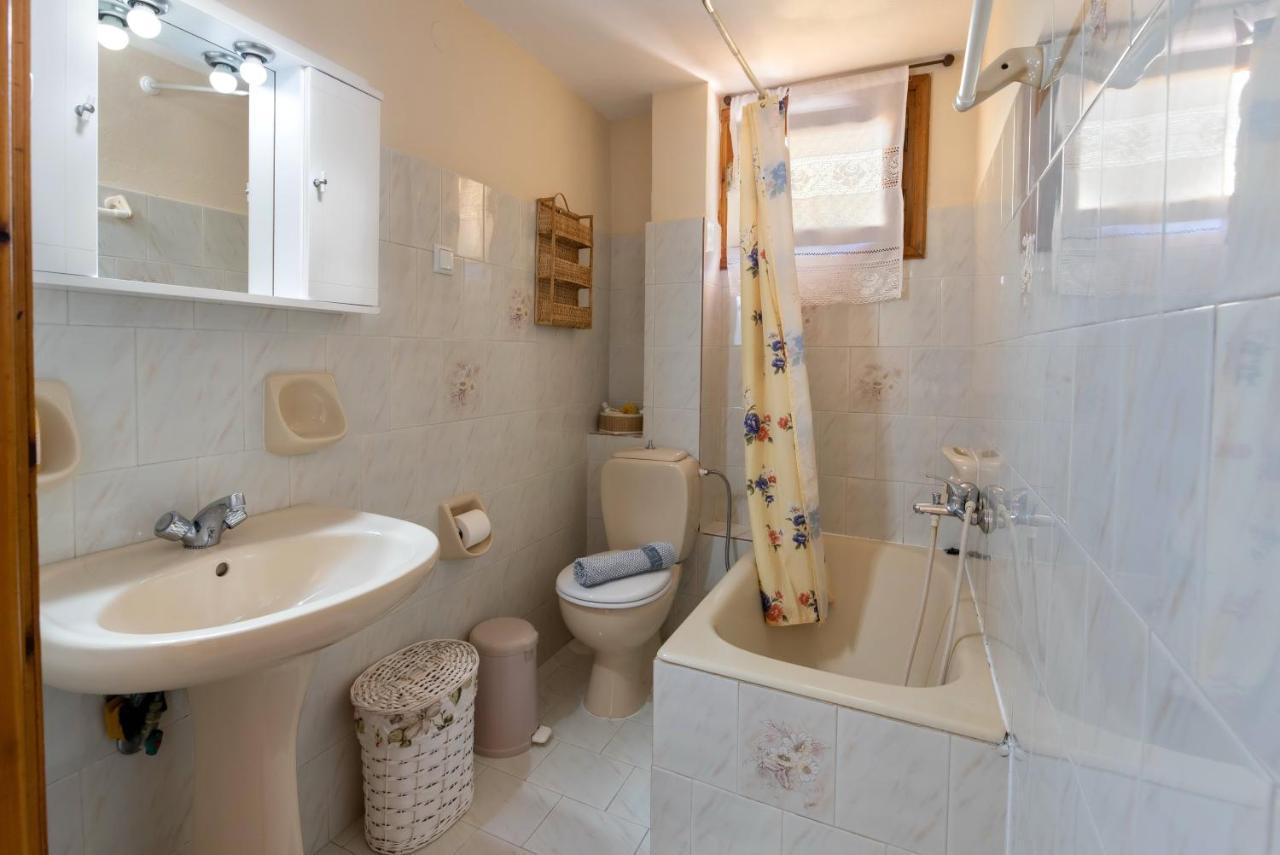 Voula Apartments Gaios Eksteriør billede