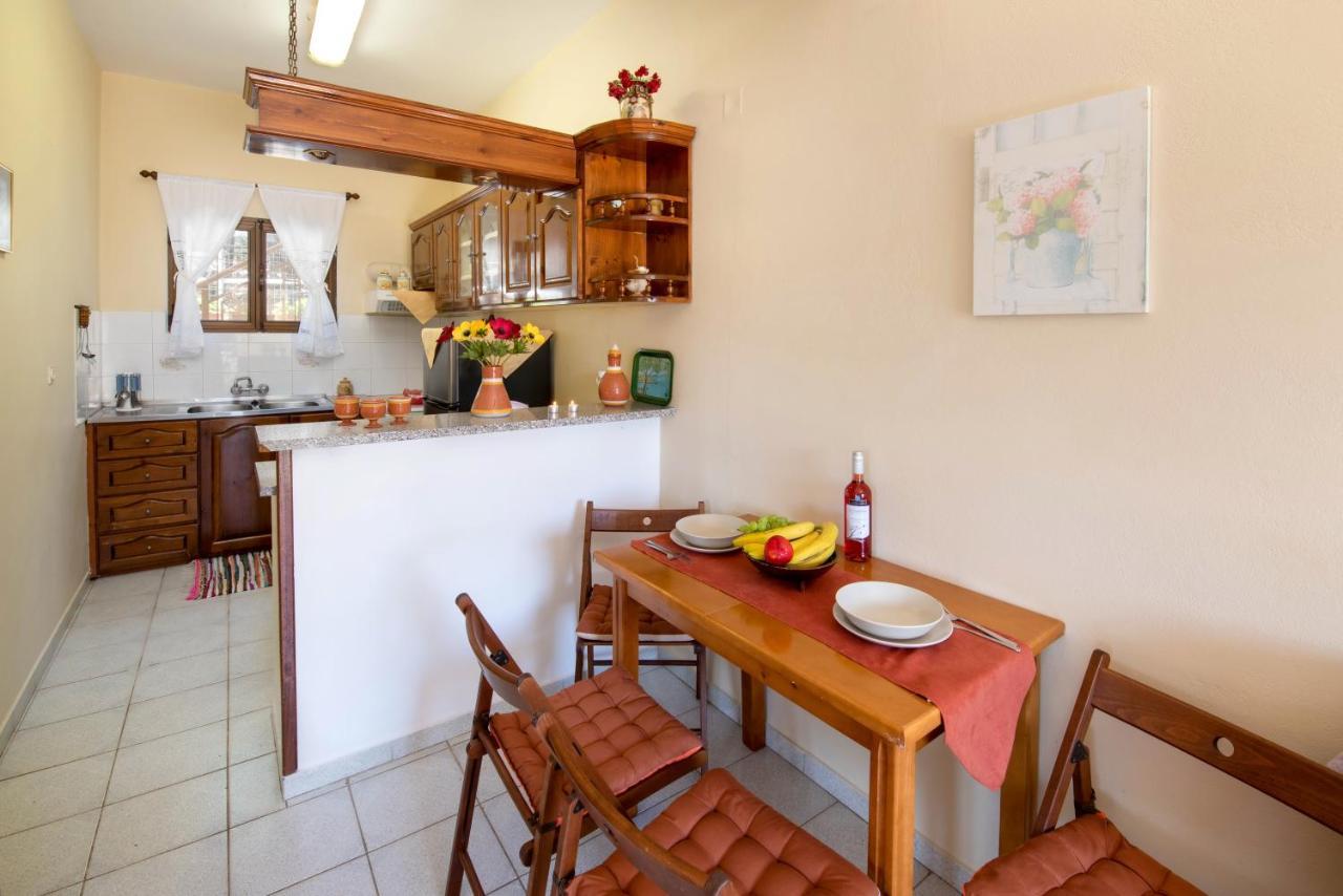 Voula Apartments Gaios Eksteriør billede