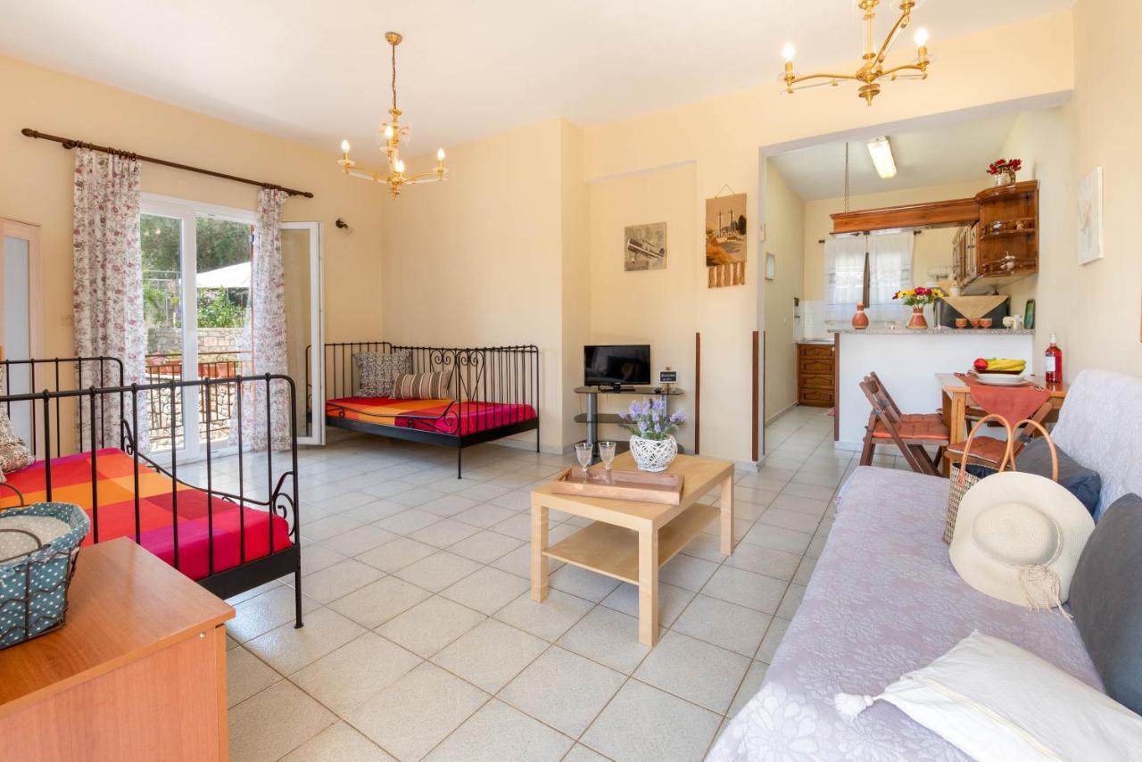 Voula Apartments Gaios Eksteriør billede